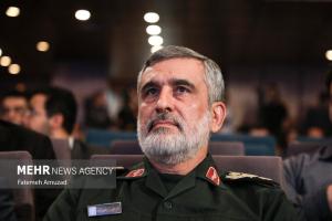 او دور ایران گشته بود؛ از تکتیراندازی در جنگ تا فرماندهی هوا فضا