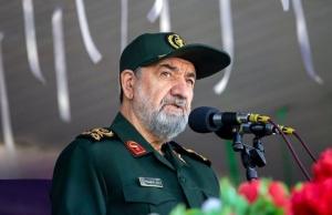   محسن رضایی: یال و کوپال آمریکا ریخت 