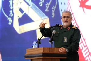 انتشار اولین ویدئو از فرمانده کل سپاه در اتاق عملیات جنگ+فیلم